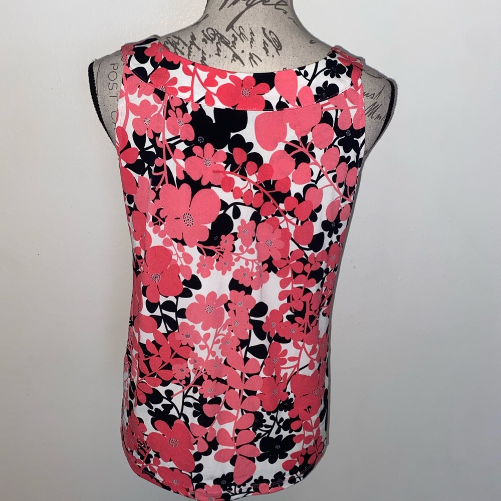 💗🖤NWOT Rafaella Floral Top🖤💗 - Picture 6 of 12